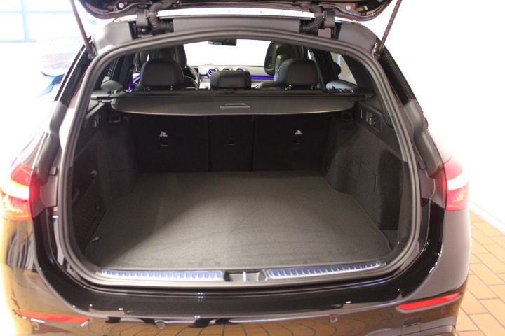 MERCEDES-BENZ C 220 d 4Matic Kombi AMG Line Swiss Star - 4