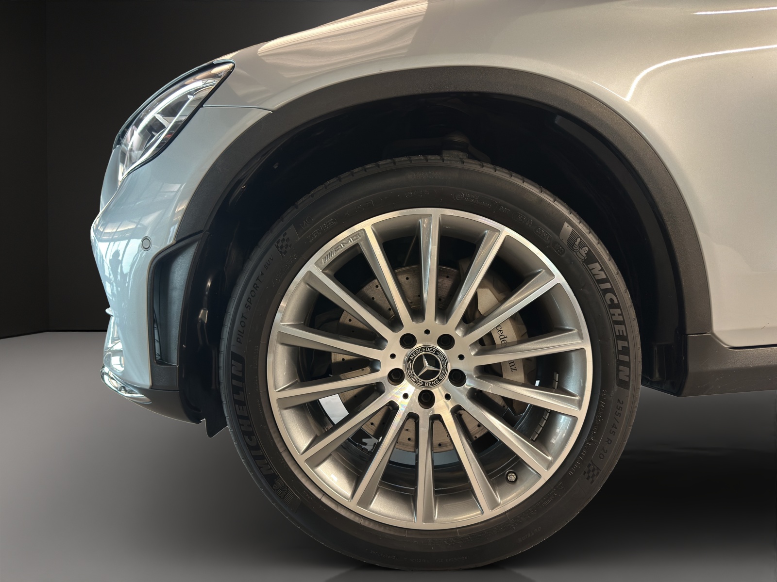 MERCEDES-BENZ GLC 300 de AMG Line 4M A - 8