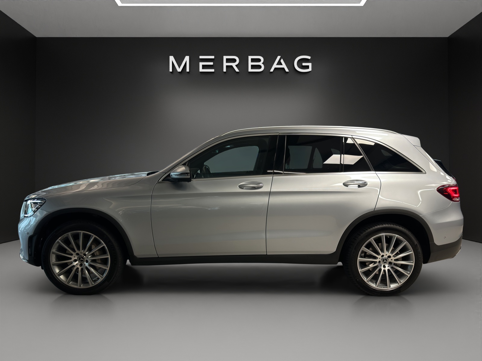 MERCEDES-BENZ GLC 300 de AMG Line 4M A - 3