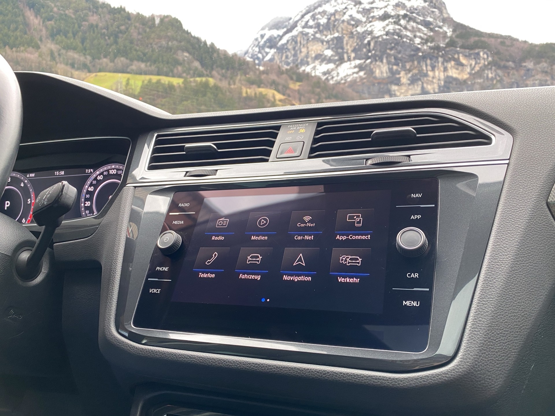 VW Tiguan 2.0 TDI SCR Comfortline 4Motion DSG - 15