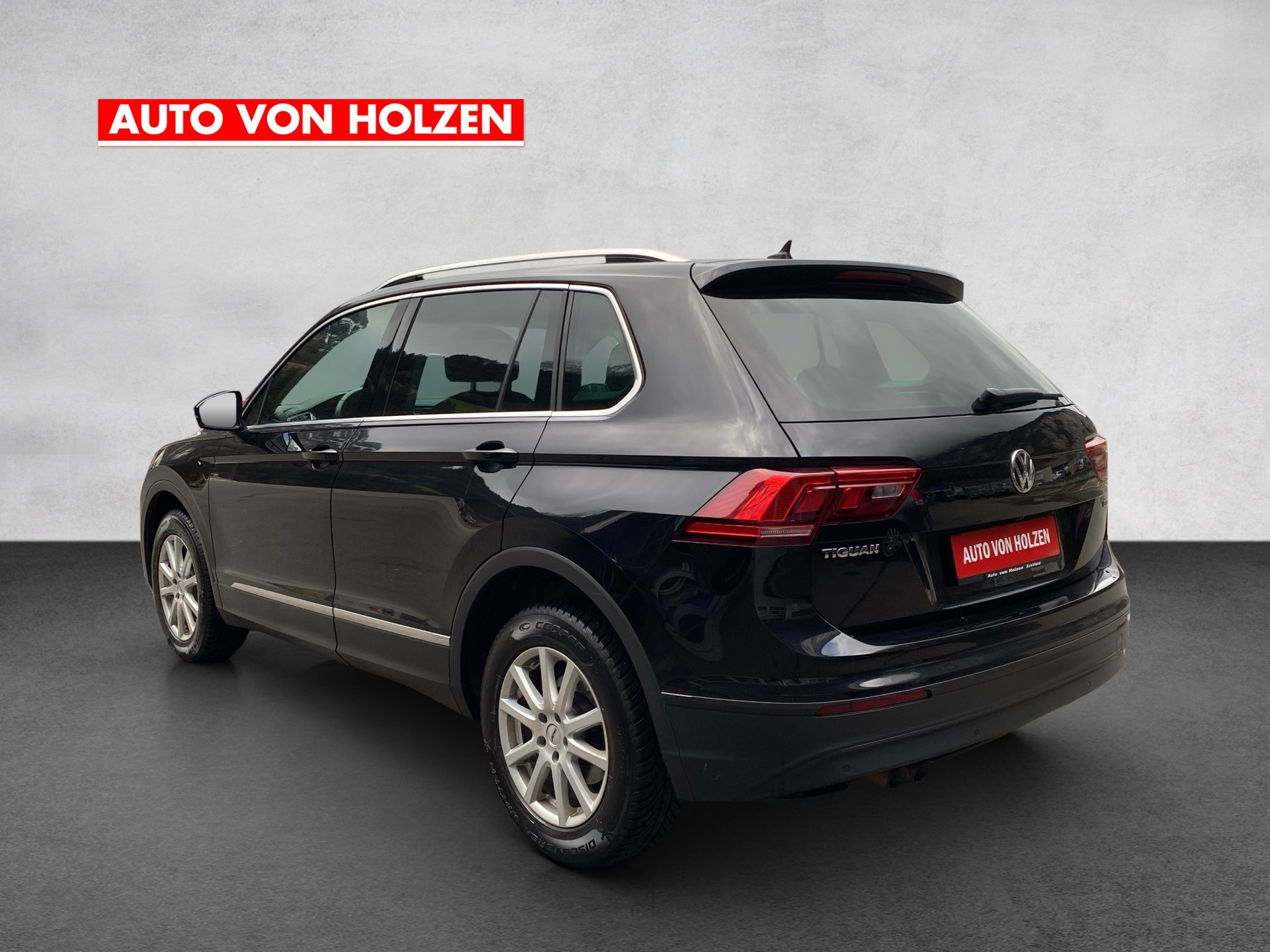 VW Tiguan 2.0 TDI SCR Comfortline 4Motion DSG - 3