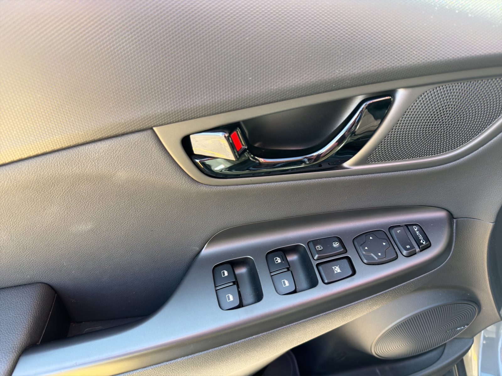 HYUNDAI Kona 1.6 GDi HEV Vertex DCT - 11