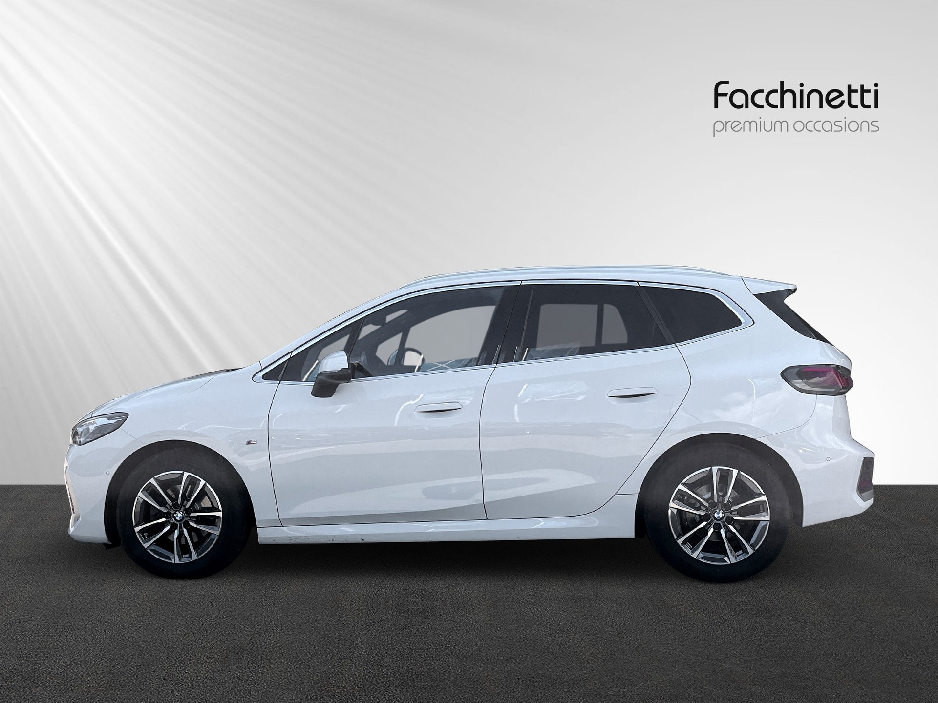 BMW 218i Active Tourer M Sport DKG - 2