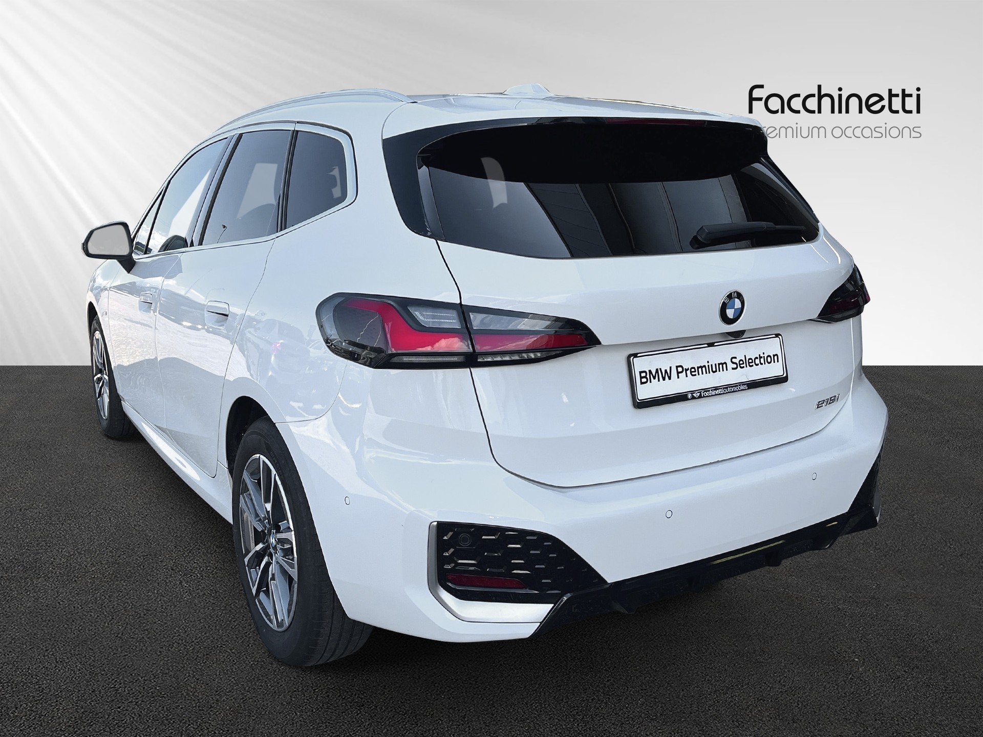 BMW 218i Active Tourer M Sport DKG - 3