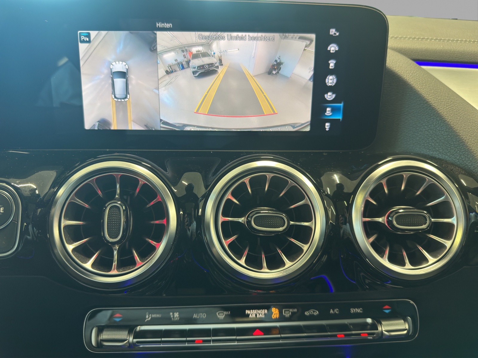 MERCEDES-BENZ GLA 35 AMG 4Matic 8G-Speedshift DCT - 12