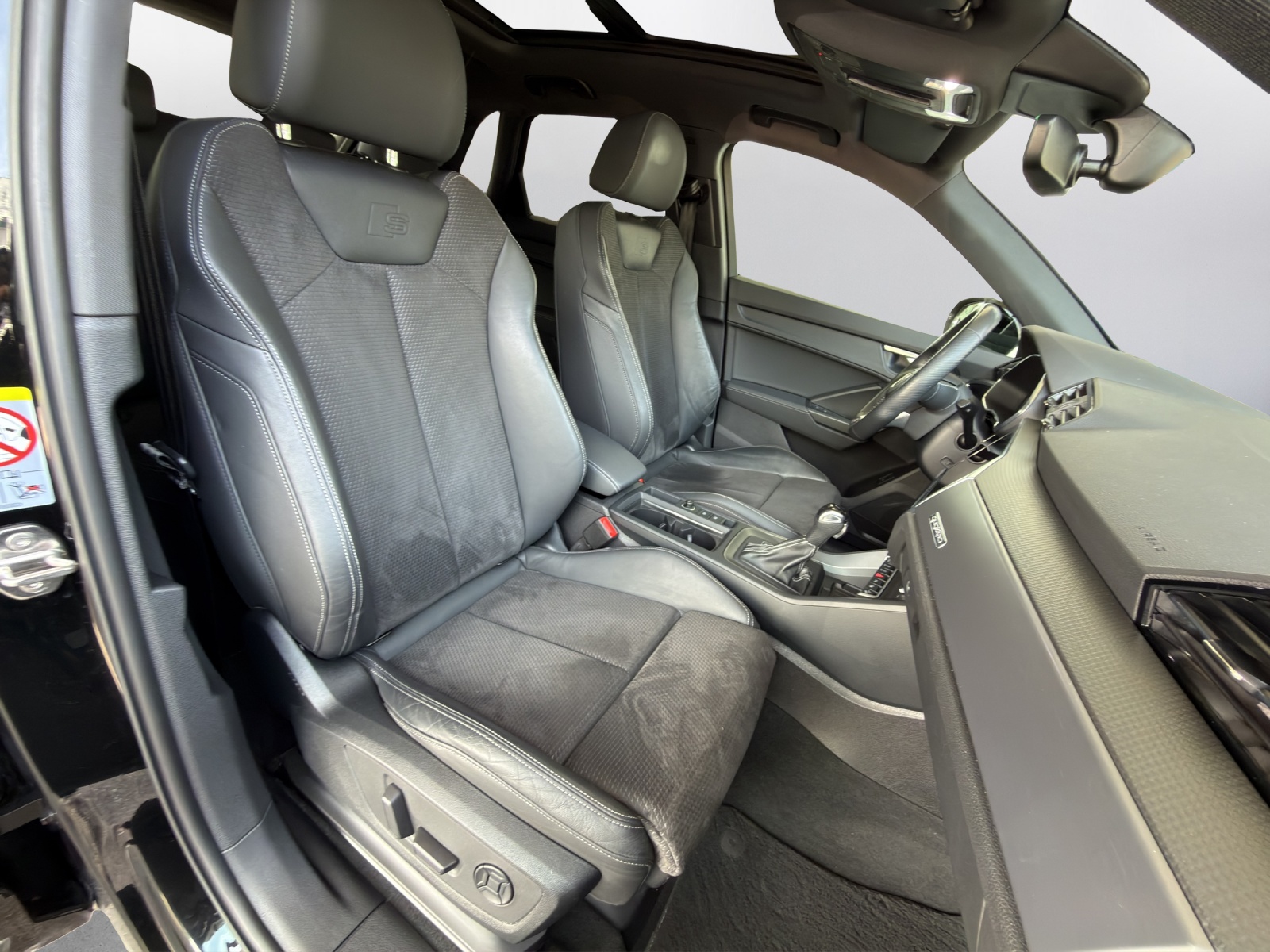 AUDI Q3 45 TFSI quattro S-tronic - 12