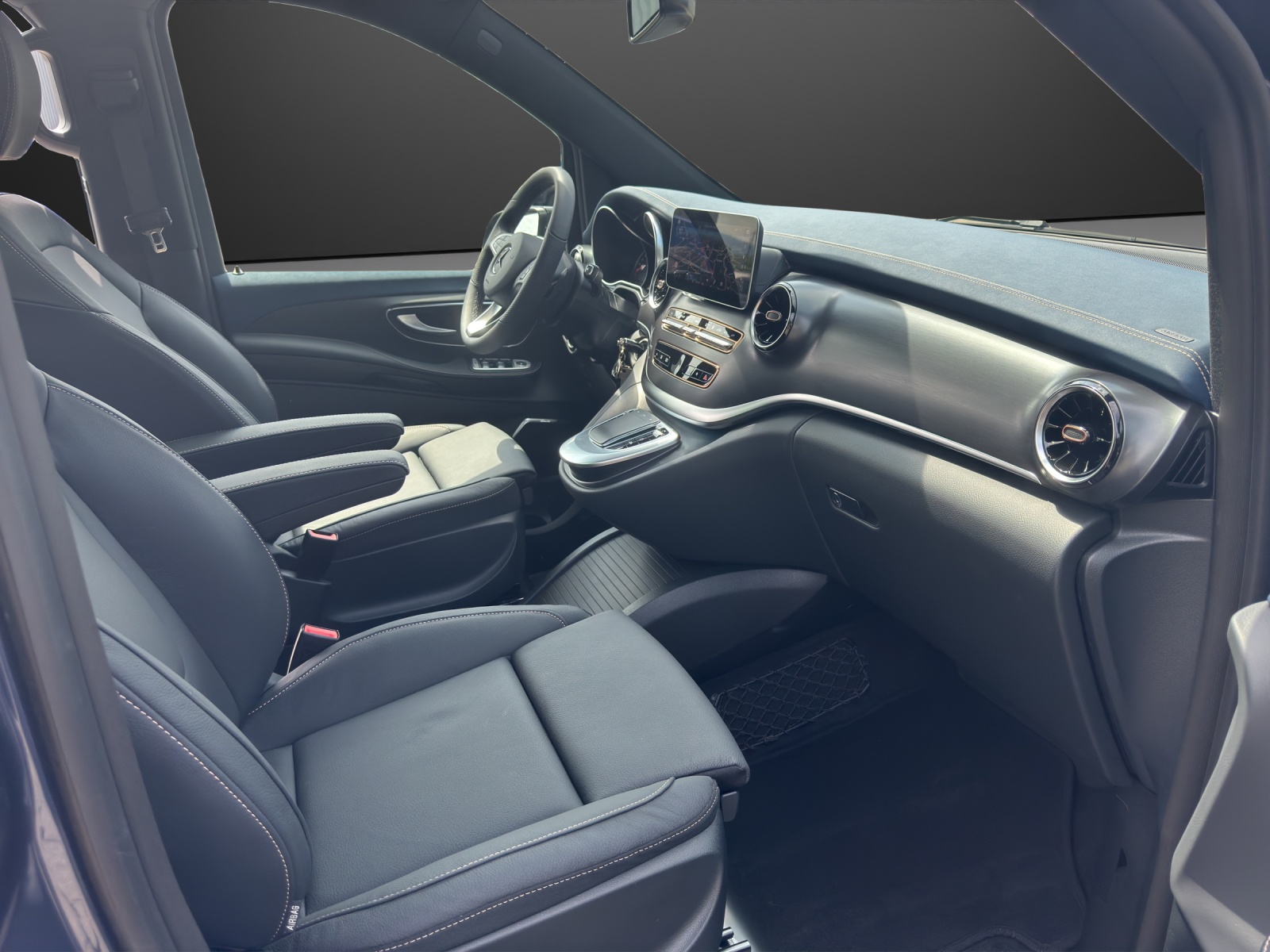 MERCEDES-BENZ EQV 300 lang - 12