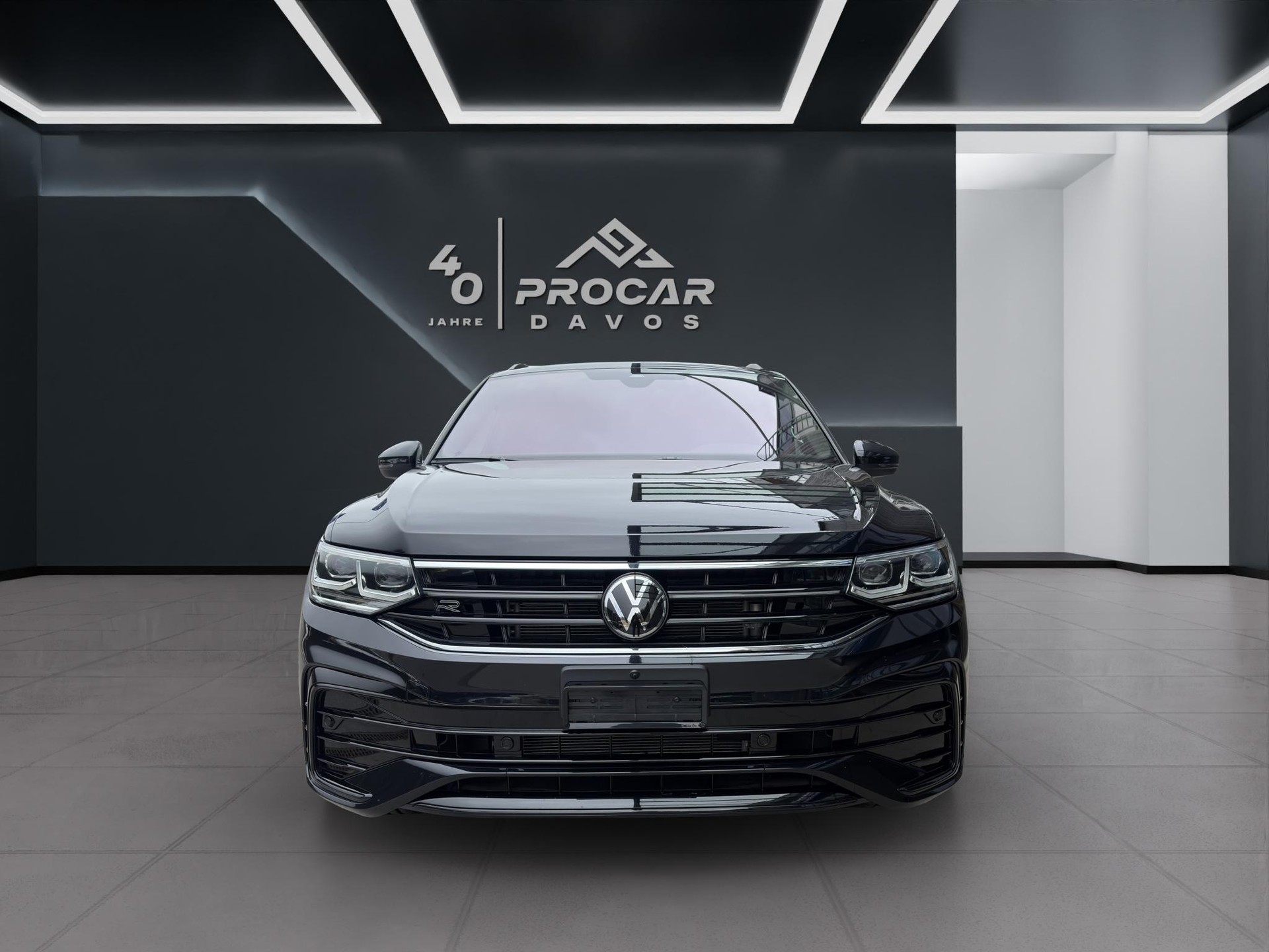 VW Tiguan Allspace 2.0 TSI R-Line DSG - 3