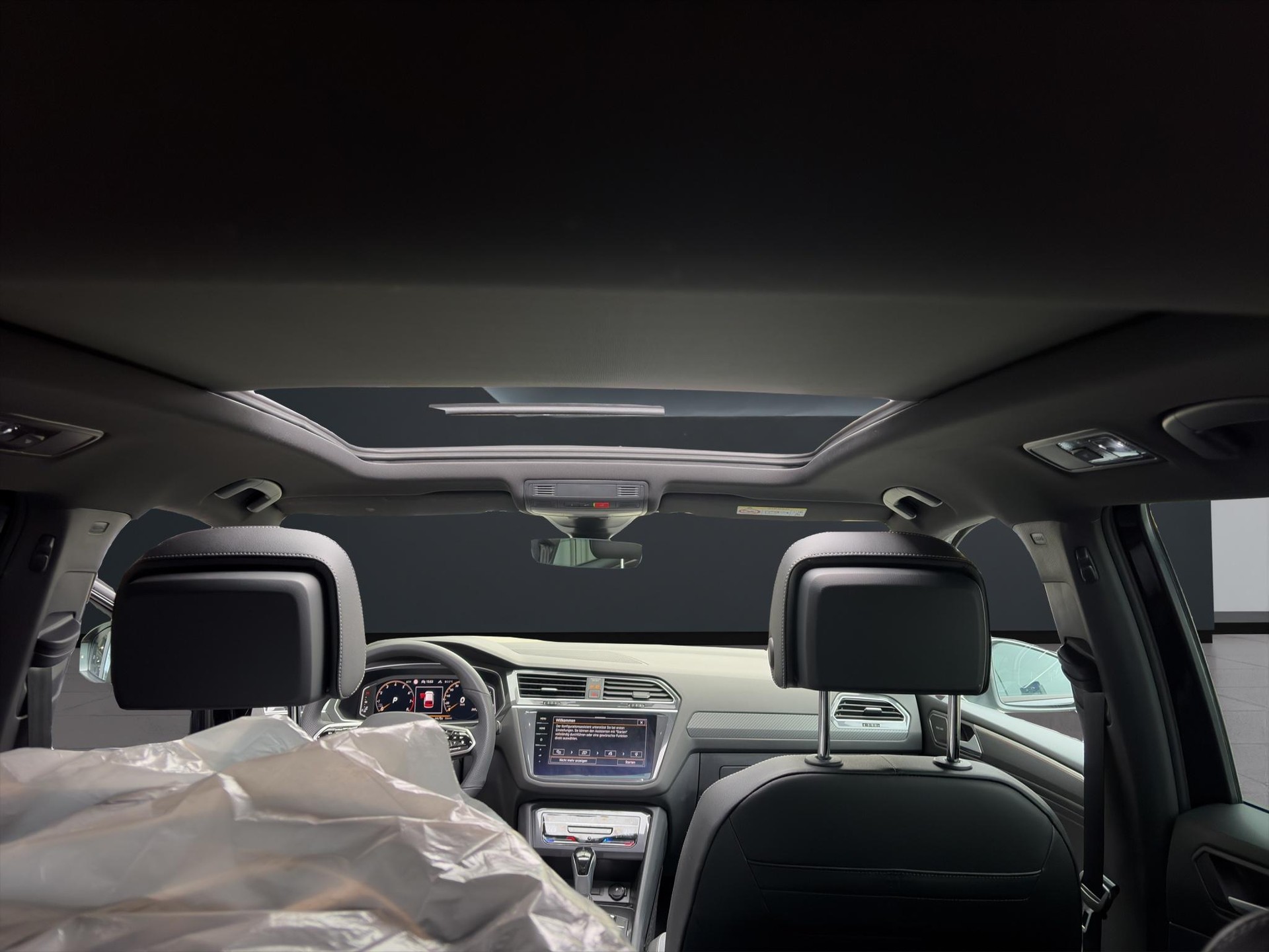 VW Tiguan Allspace 2.0 TSI R-Line DSG - 8