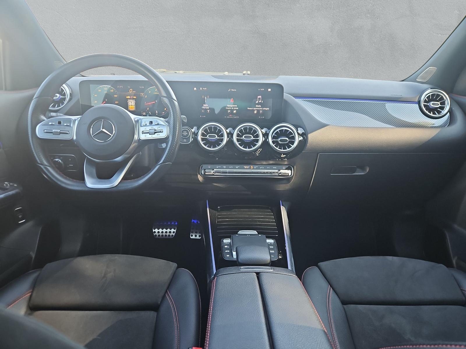 MERCEDES-BENZ GLA 200 AMG Line (CH) - 13
