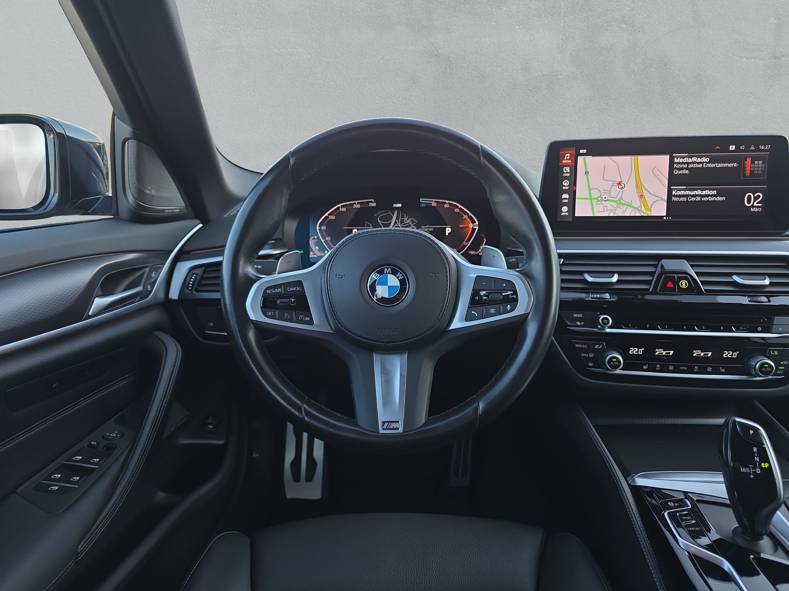BMW 520d xDrive 48V Touring M Sport Steptronic - 16