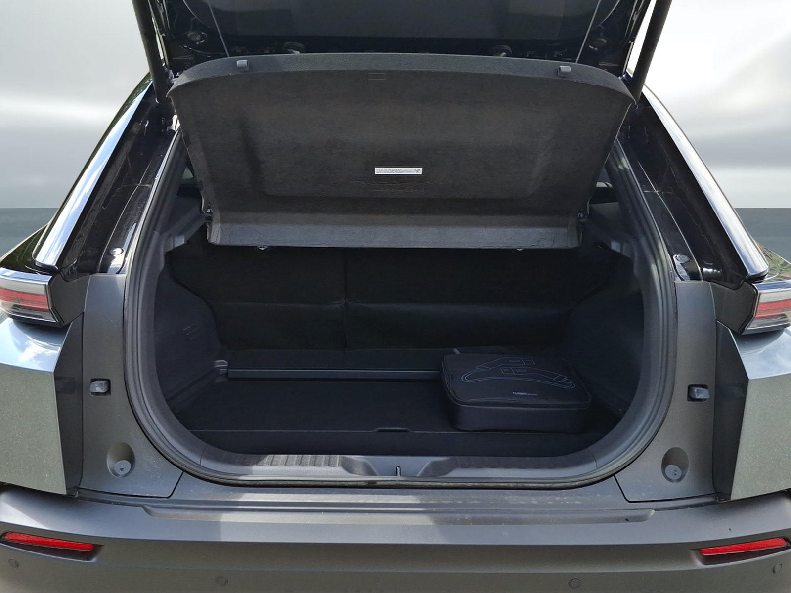 TOYOTA C-HR+ 77 kWh Premium AWD - 13