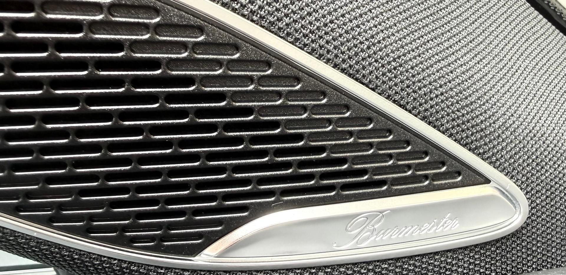 MERCEDES-BENZ A 250 e AMG Line 8G-DCT - 22