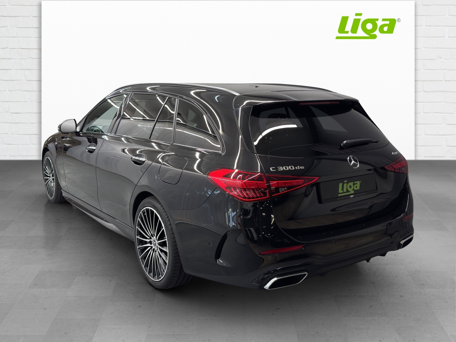 MERCEDES-BENZ C 300 de AMG Line 4Matic - 4