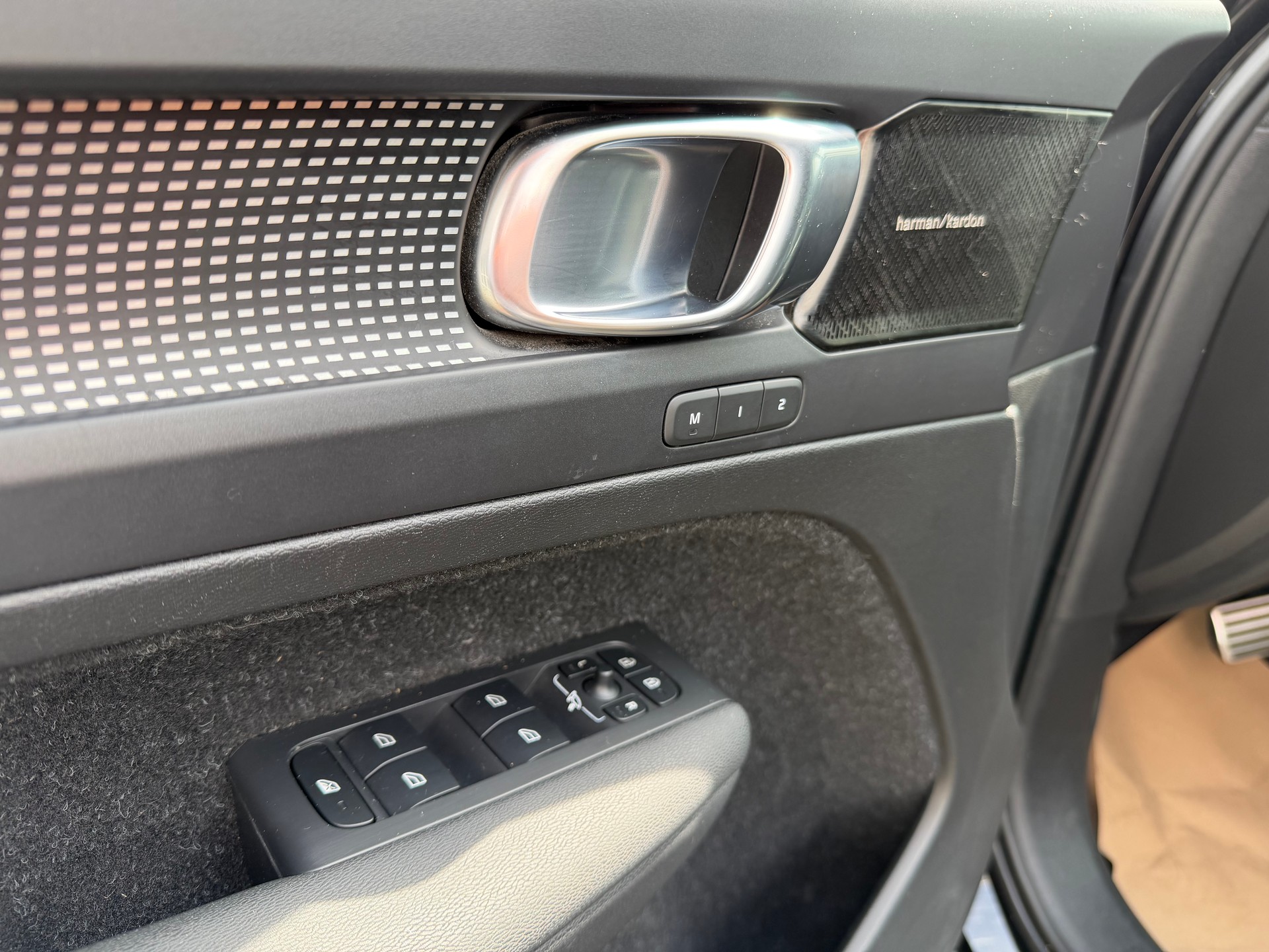 VOLVO XC40 T5 TwE R-Design DCT - 5