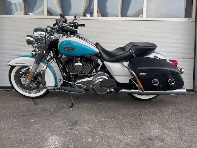 HARLEY-DAVIDSON FLHRC Road King Classic 103 ABS - 3