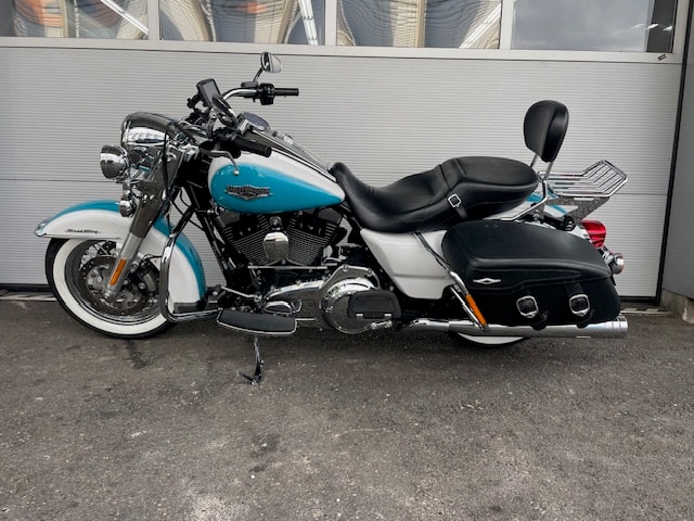 HARLEY-DAVIDSON FLHRC Road King Classic 103 ABS - 2
