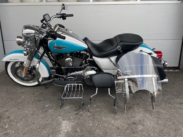 HARLEY-DAVIDSON FLHRC Road King Classic 103 ABS - 12
