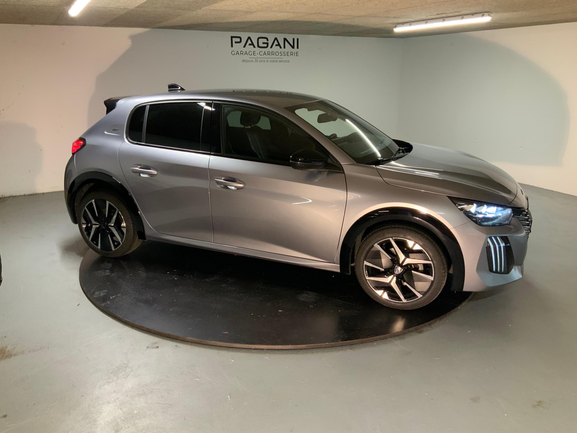 PEUGEOT 208 1.2 Hybrid 145 GT - 3