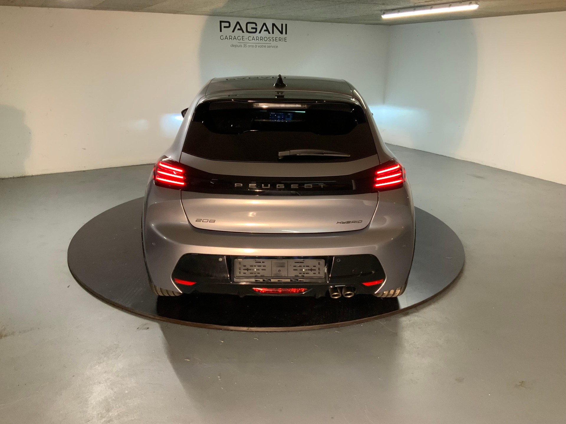 PEUGEOT 208 1.2 Hybrid 145 GT - 11