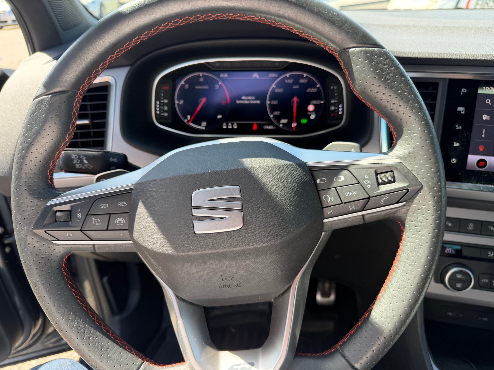 SEAT Ateca 2.0 TDI CR FR DSG - 10