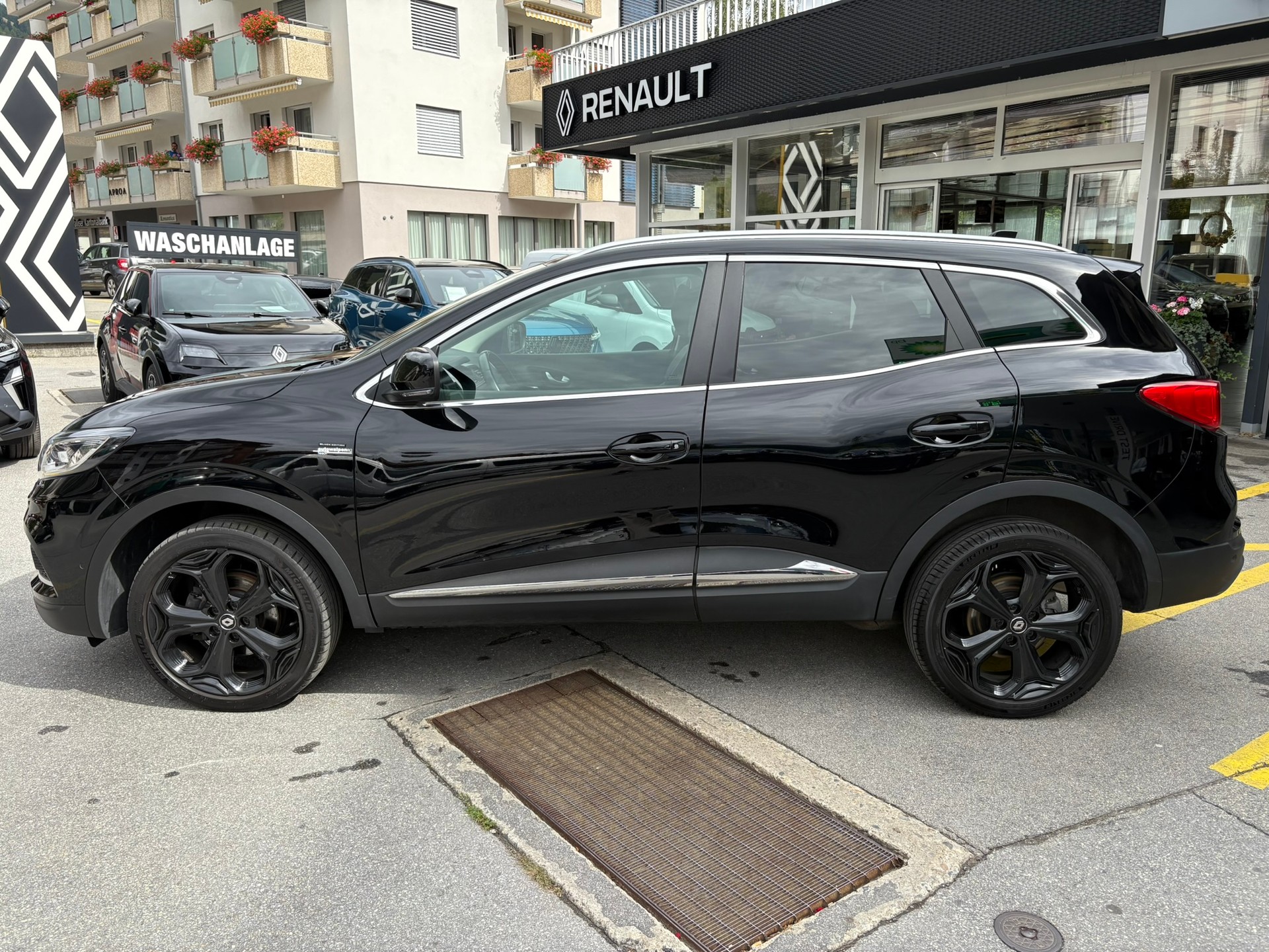 RENAULT Kadjar 1.7 dCi Black Edition 4x4 - 6