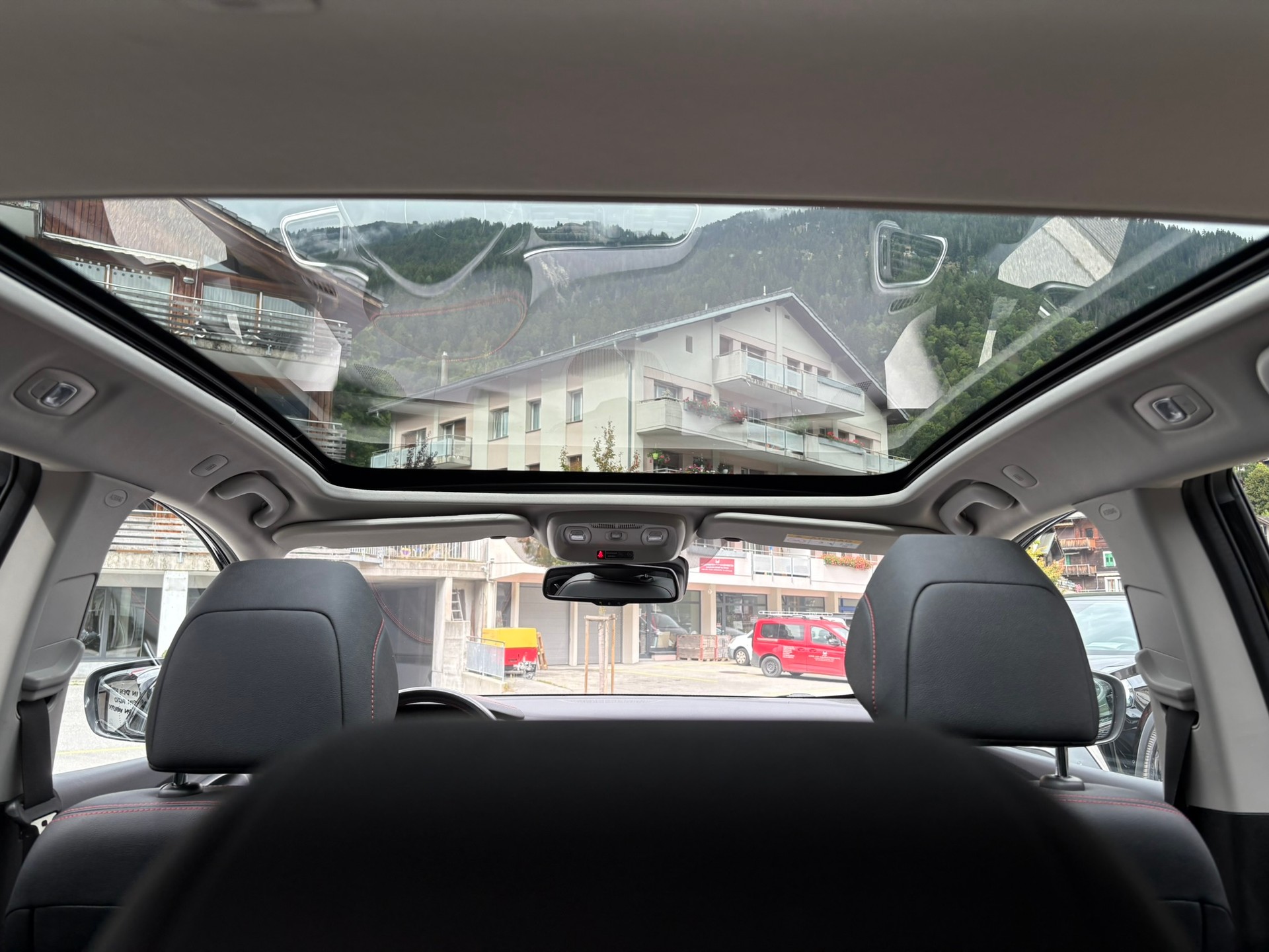 RENAULT Kadjar 1.7 dCi Black Edition 4x4 - 13