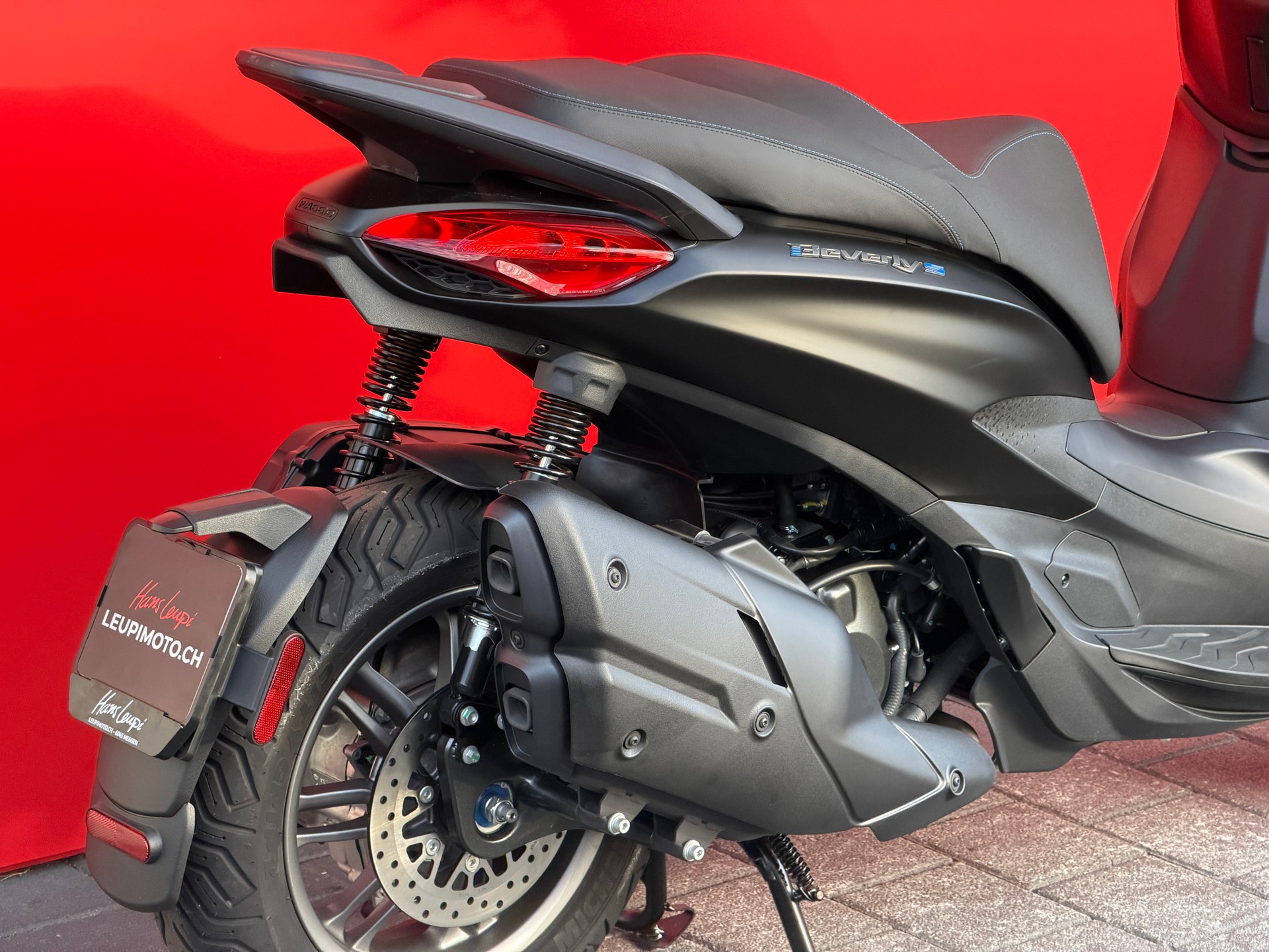 PIAGGIO Beverly 400 Sport E5+ - 8