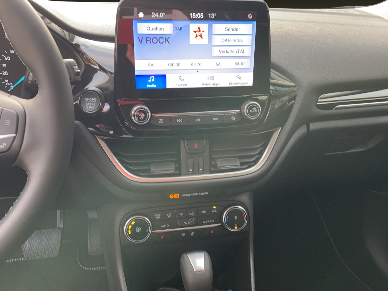 FORD Fiesta 1.0 EcoB Hybrid Titanium - 11
