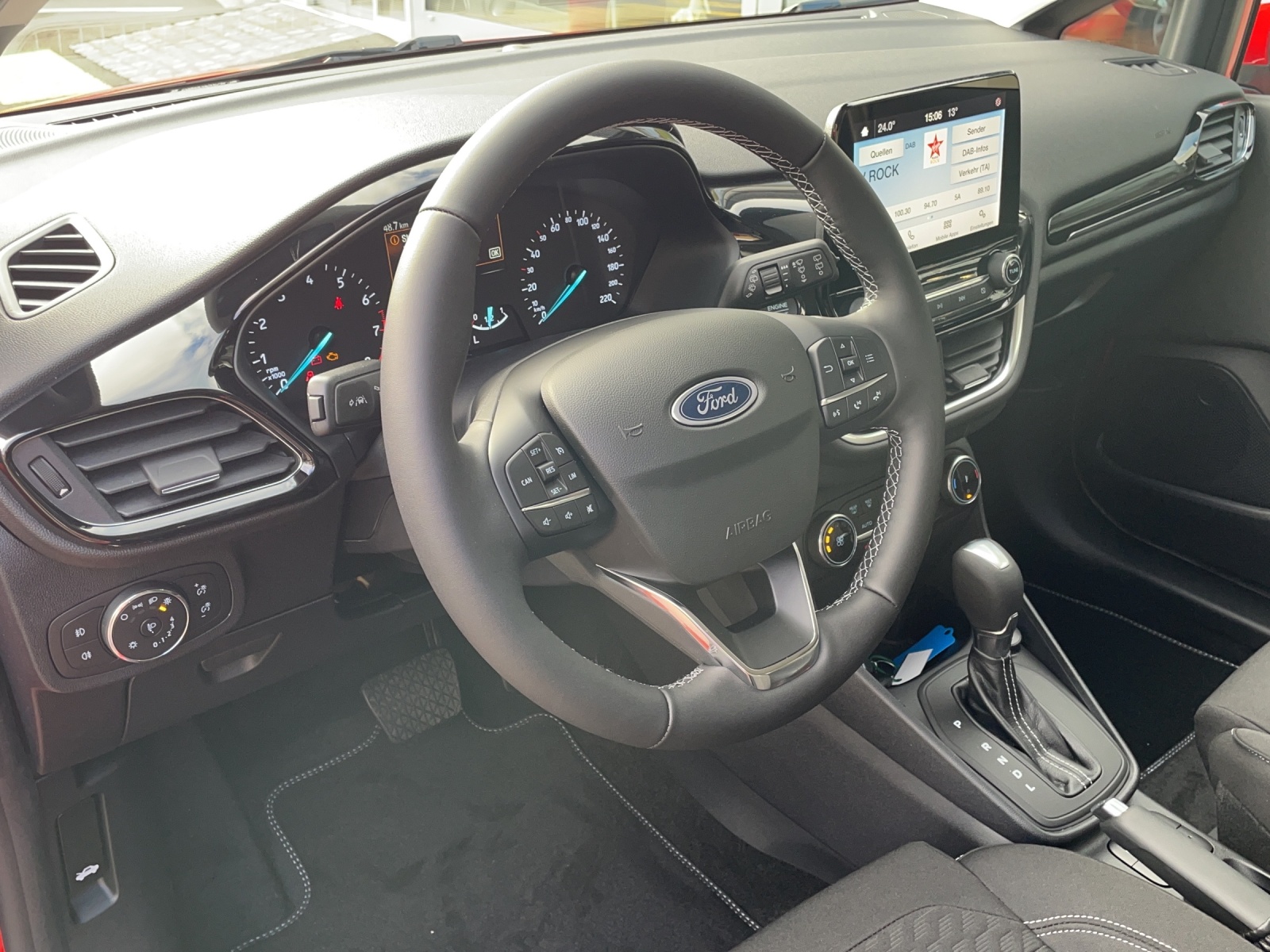 FORD Fiesta 1.0 EcoB Hybrid Titanium - 8