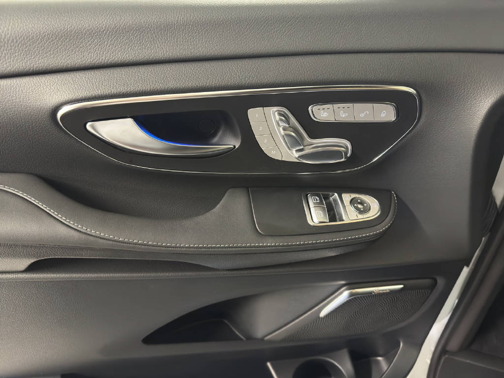 MERCEDES-BENZ V 300 d Exclusive Swiss Edition 4Matic Lang - 7