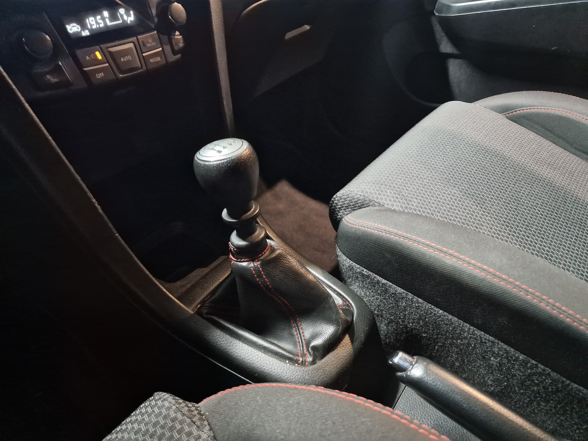 SUZUKI Swift 1.6i 16V Sport Sergio Cellano 12Mt Gara Neu MFK 8xAlu - 9