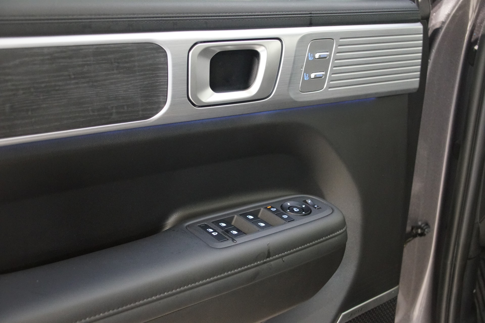 HYUNDAI Santa Fe 1.6 T-GDi HEV Vertex *swiss* 4WD Automatic - 15