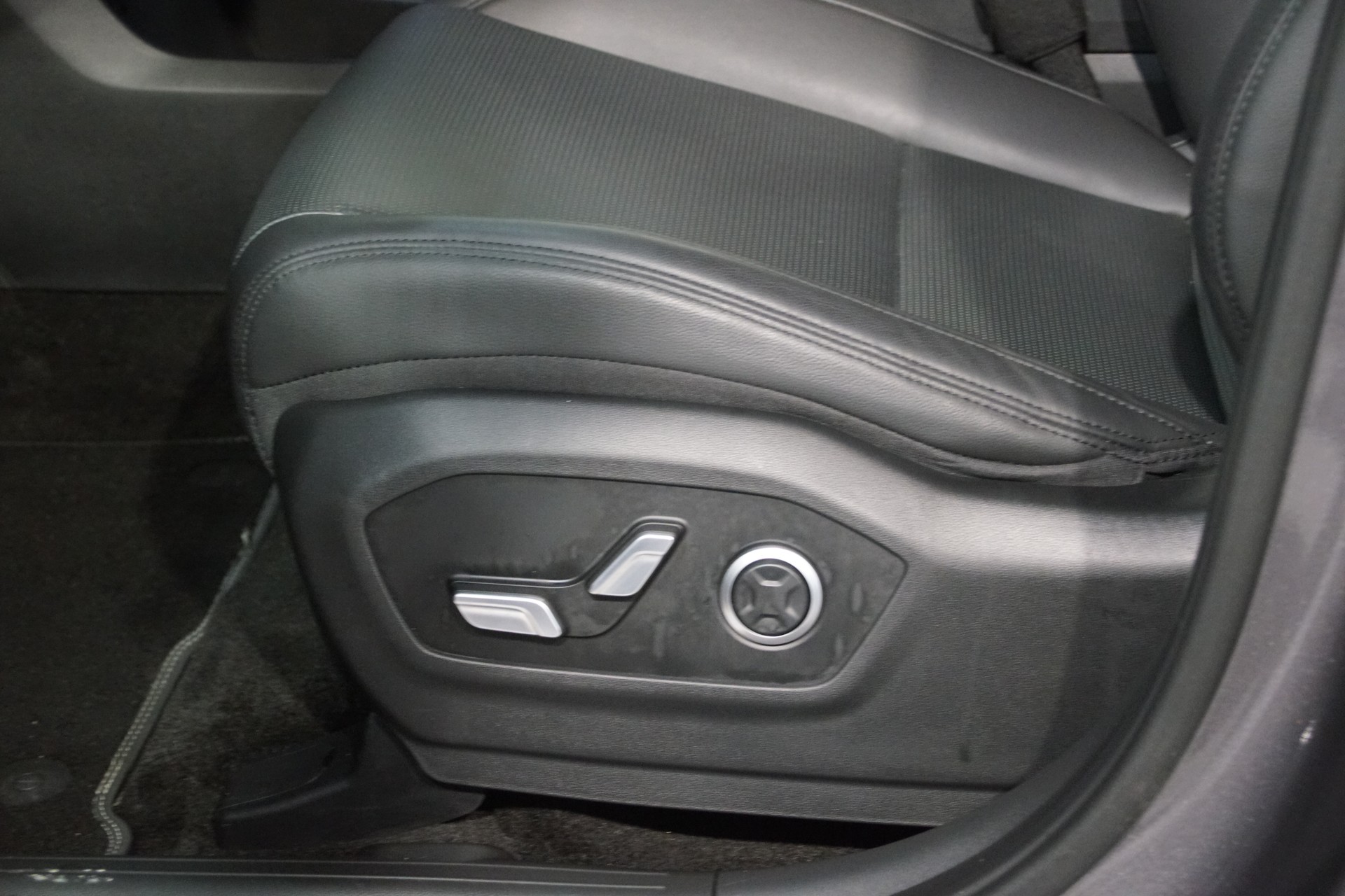 HYUNDAI Santa Fe 1.6 T-GDi HEV Vertex *swiss* 4WD Automatic - 14