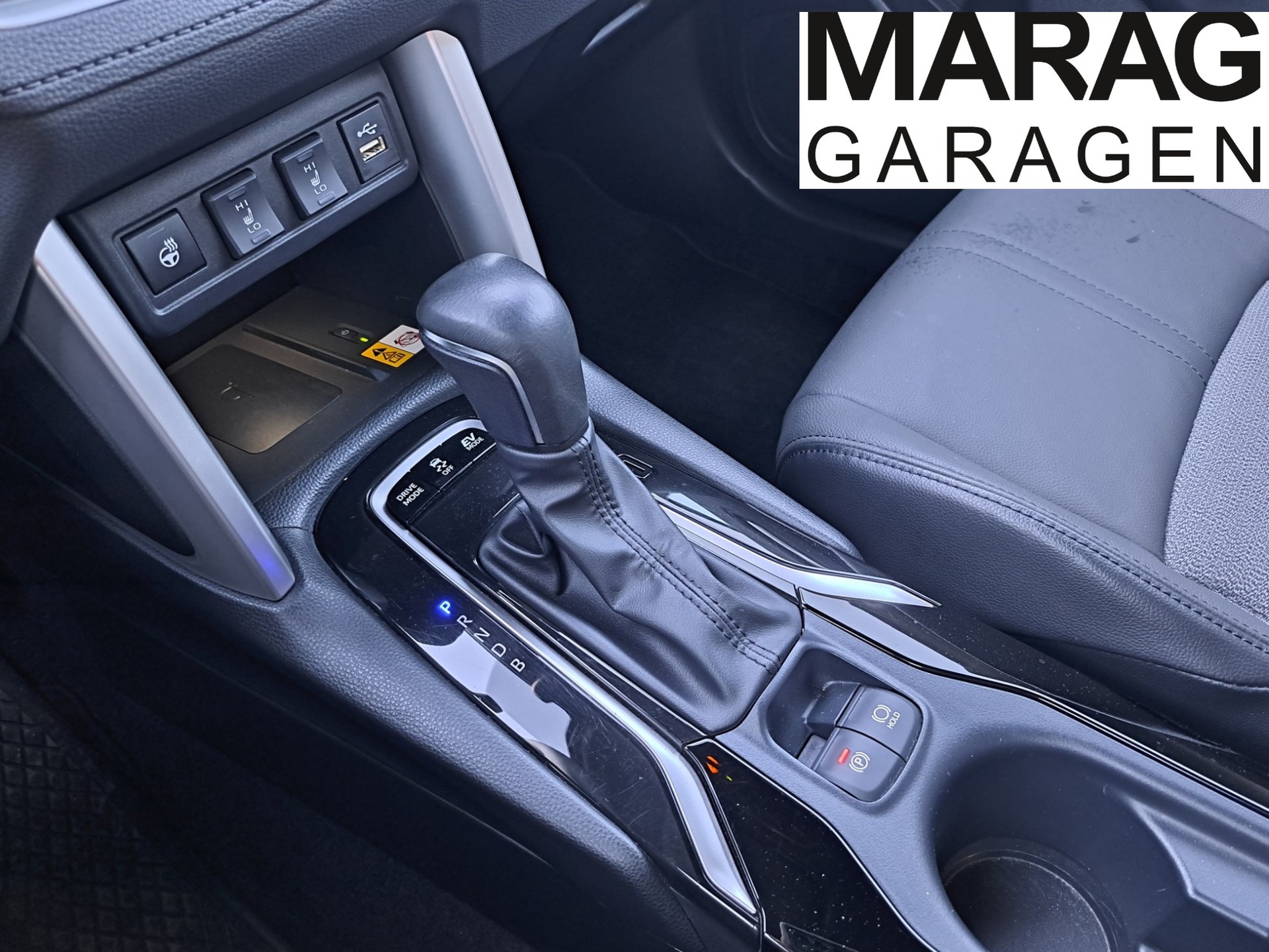 TOYOTA Corolla Cross 2.0 4WD Trend e-CVT - 14