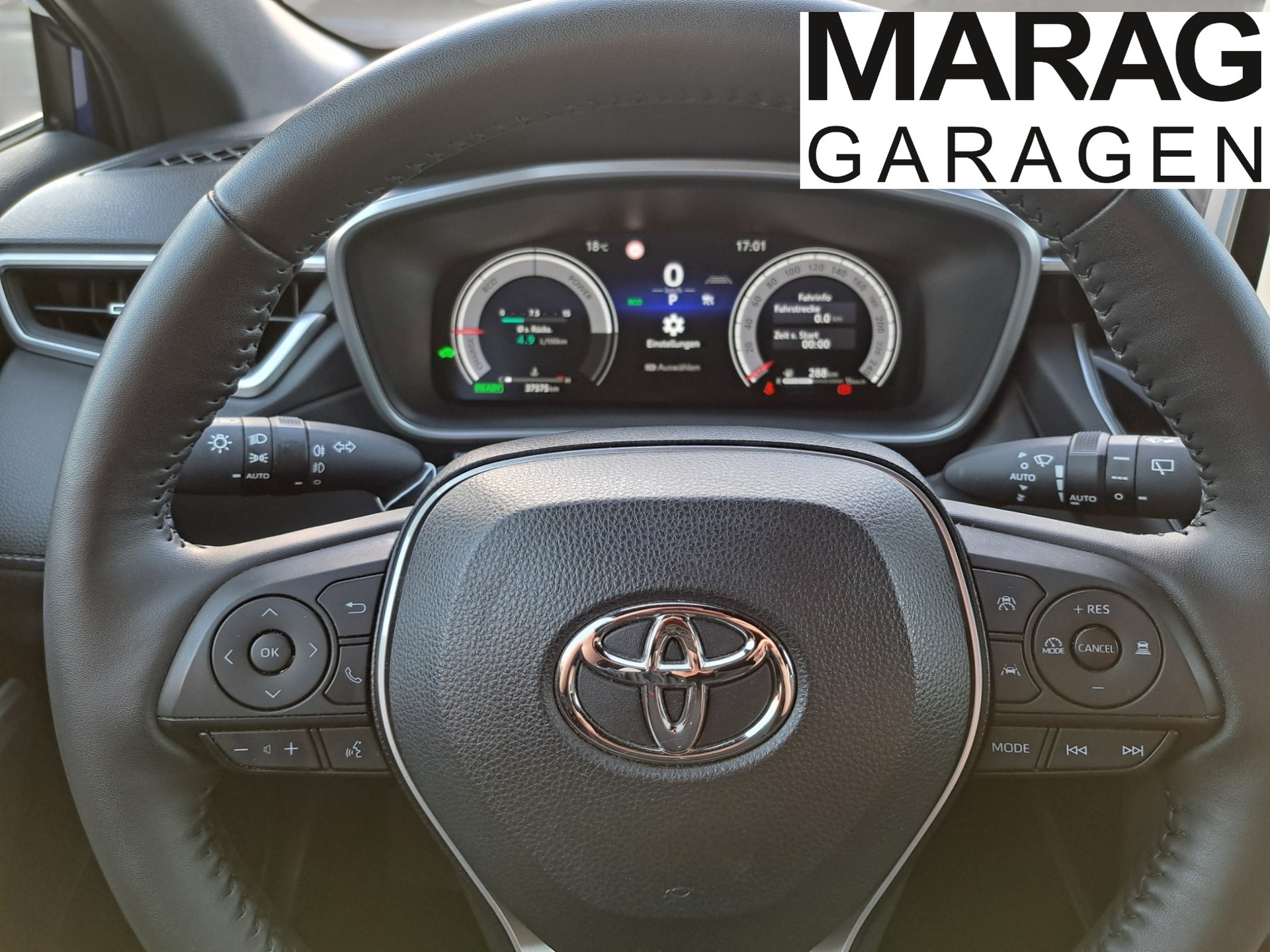 TOYOTA Corolla Cross 2.0 4WD Trend e-CVT - 12