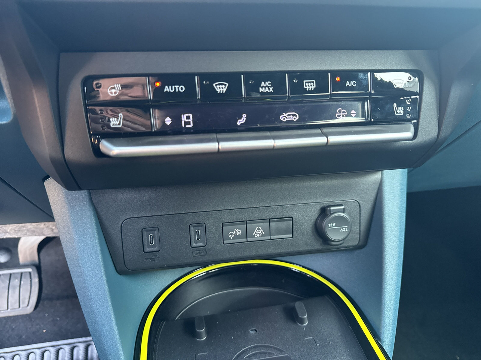 FIAT Grande Panda 1.2 Hybrid La Prima - 14