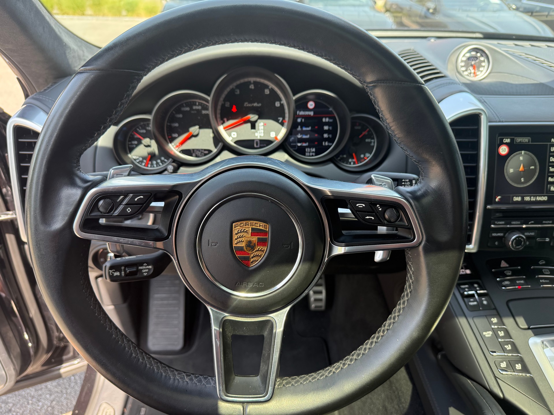 PORSCHE Cayenne Turbo - 10