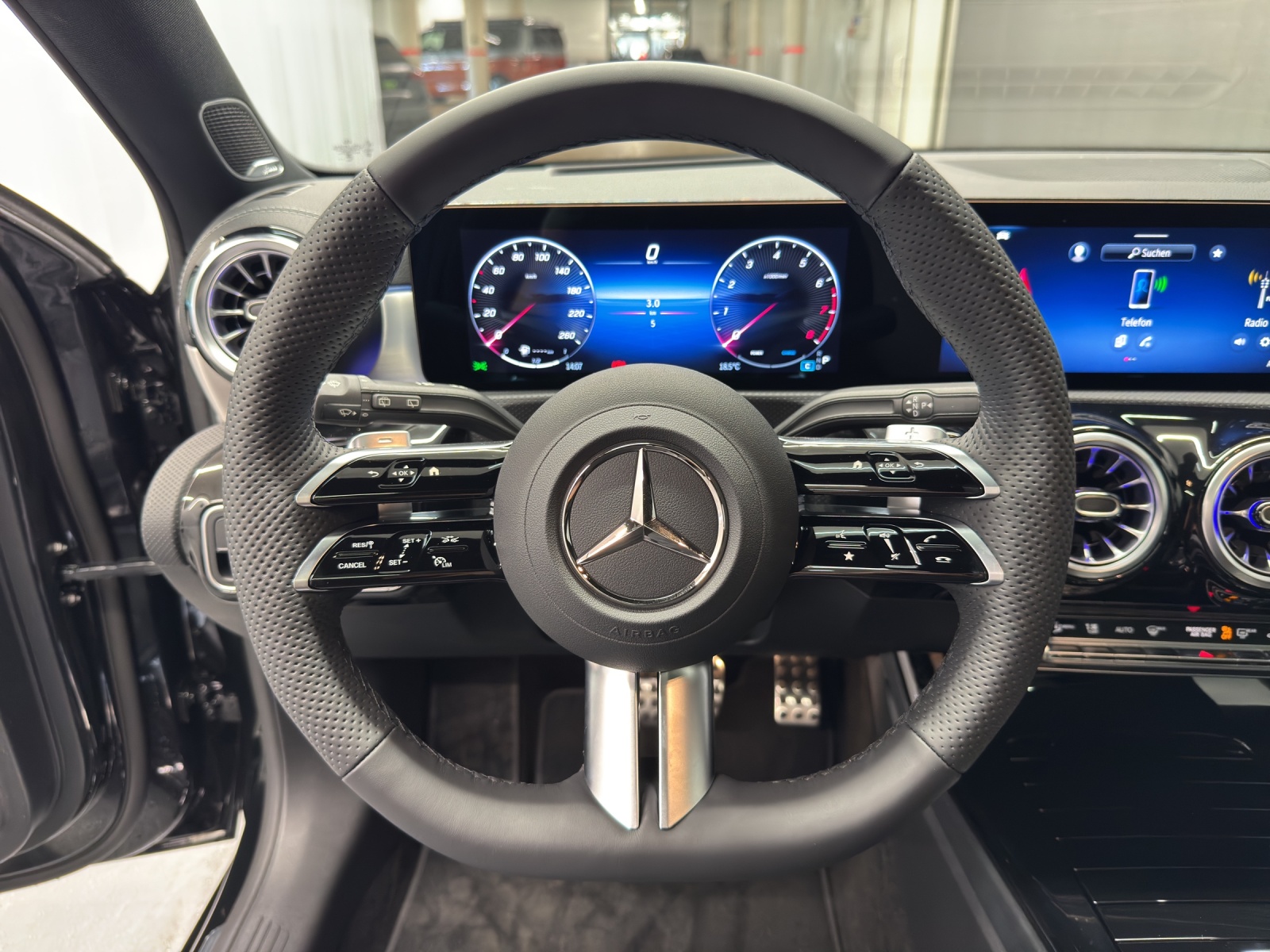 MERCEDES-BENZ A 250 AMG Line 4Matic - 15