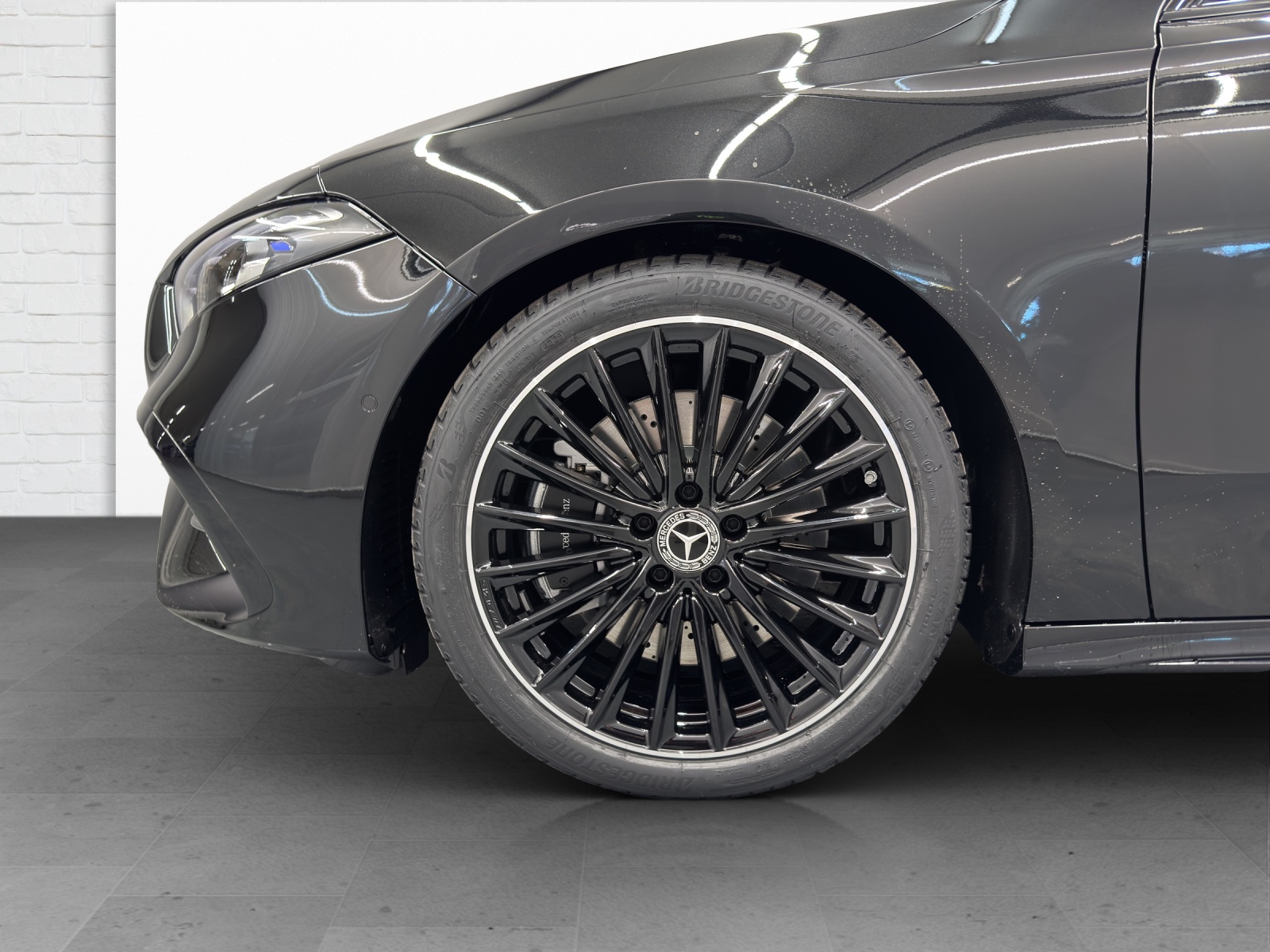 MERCEDES-BENZ A 250 AMG Line 4Matic - 6