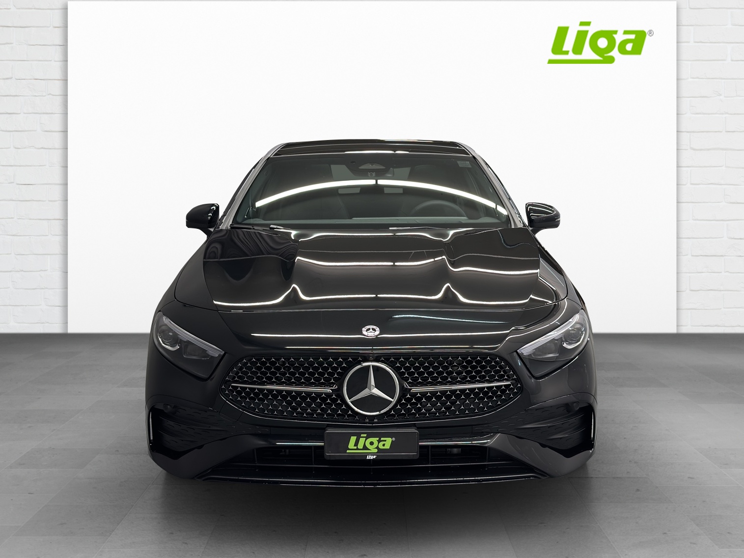 MERCEDES-BENZ A 250 AMG Line 4Matic - 3