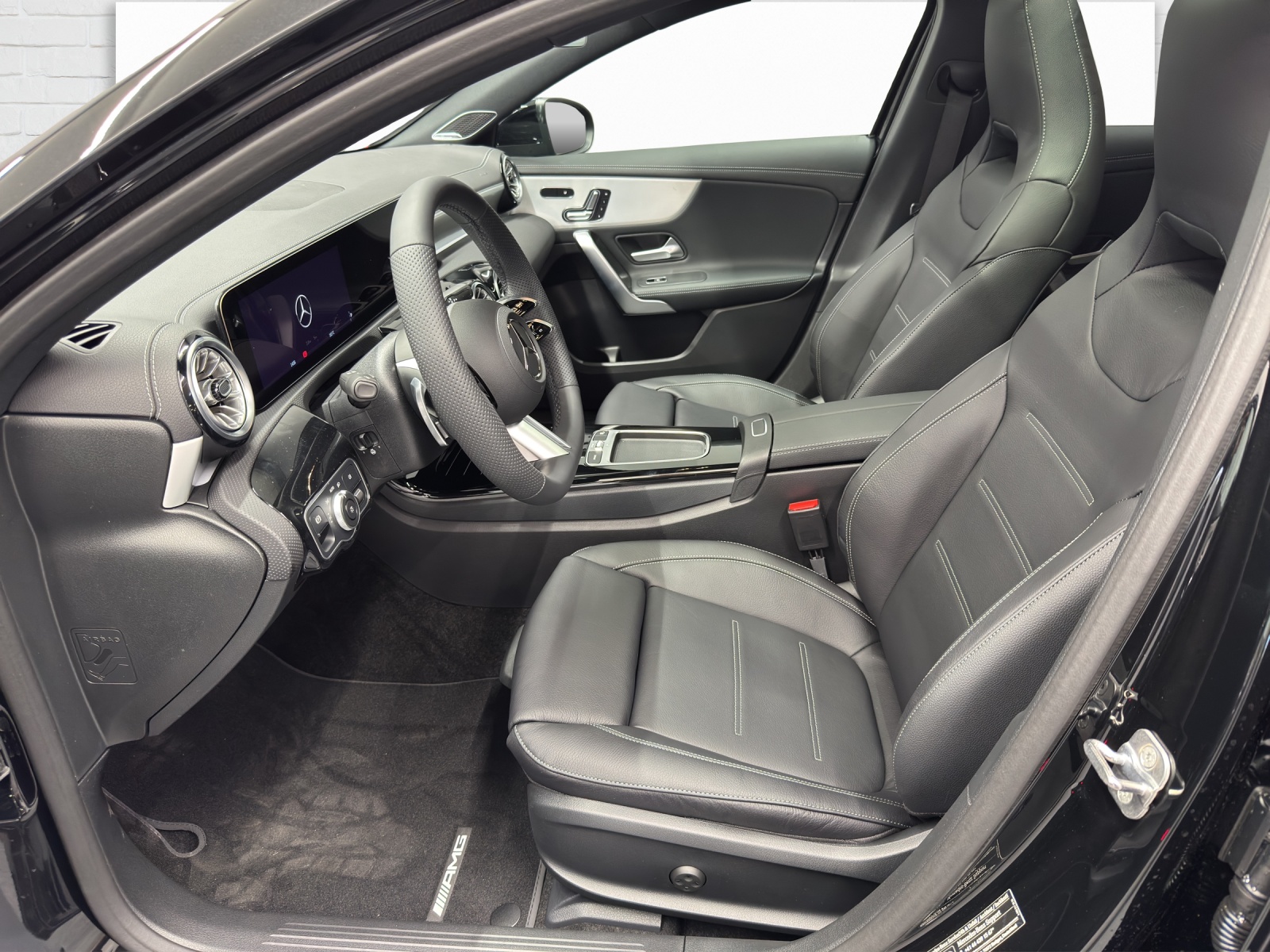 MERCEDES-BENZ A 250 AMG Line 4Matic - 7