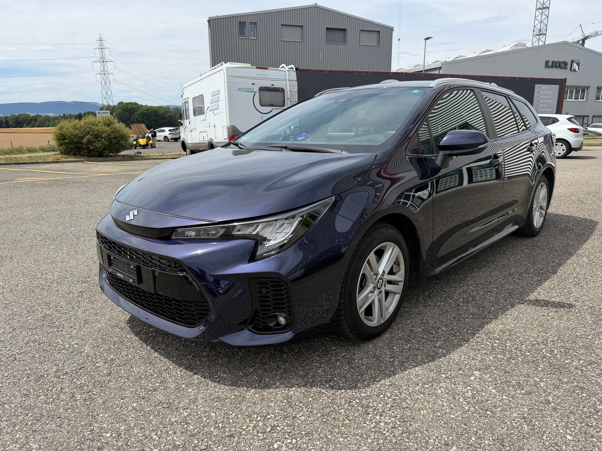 SUZUKI Swace 1.8 Hybrid Compact+ E-CVT - 2