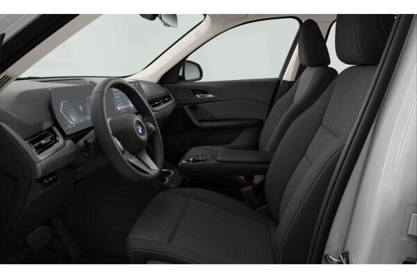 BMW X1 18d sDrive U11 (CH) - 3