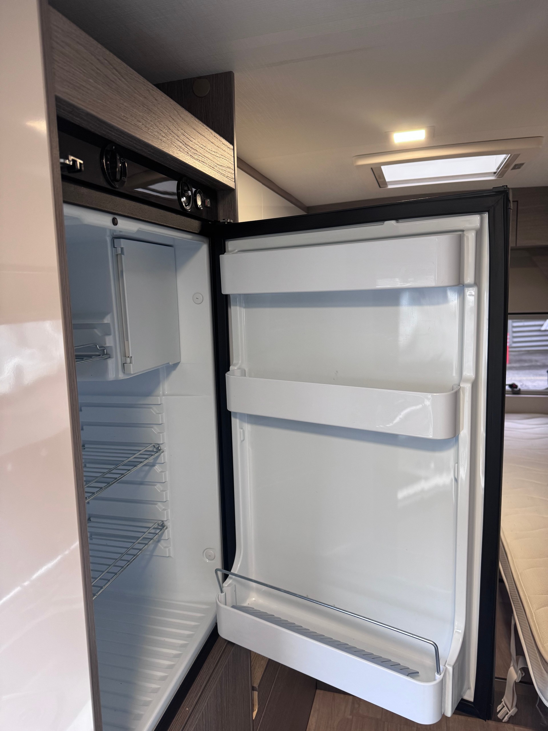 CHALLENGER V217 Road Edition VIP - 14