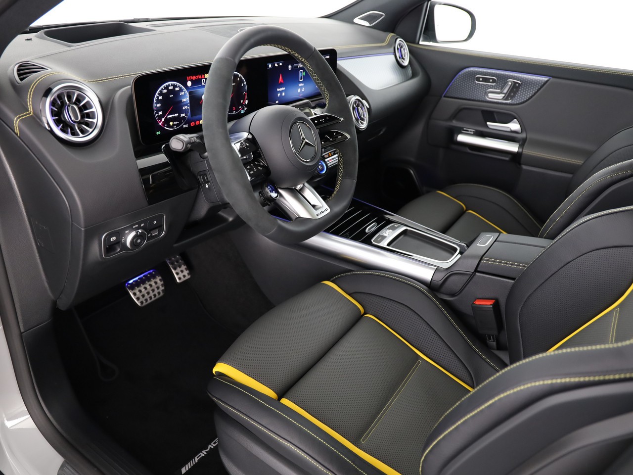 MERCEDES-BENZ GLA AMG 45 S 4Matic+ 8G-DCT - 6