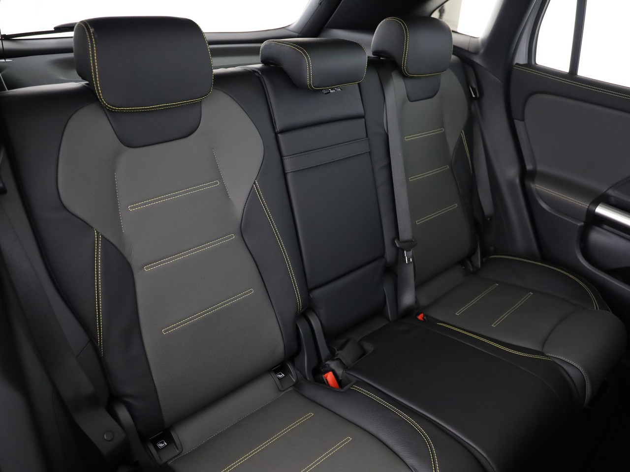 MERCEDES-BENZ GLA AMG 45 S 4Matic+ 8G-DCT - 11