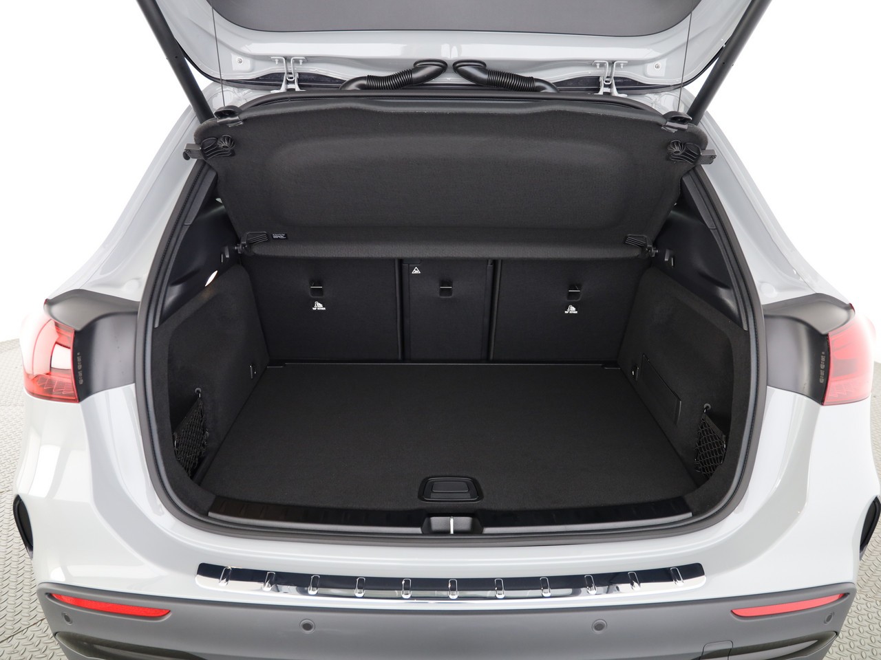 MERCEDES-BENZ GLA AMG 45 S 4Matic+ 8G-DCT - 23