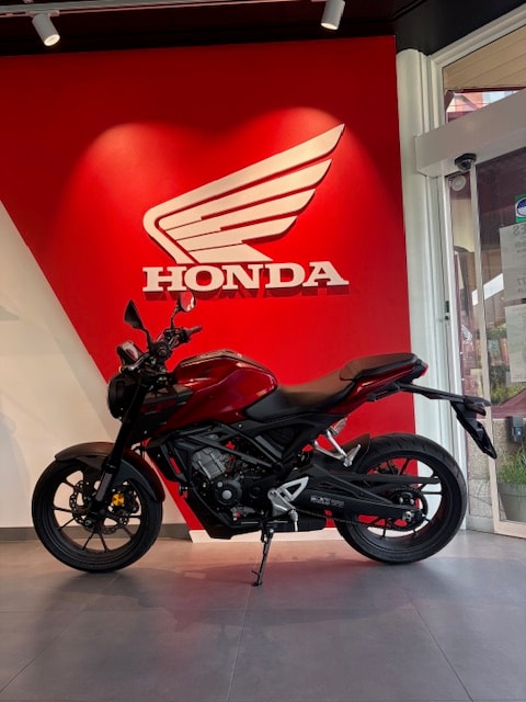 HONDA CB 125 R - 6