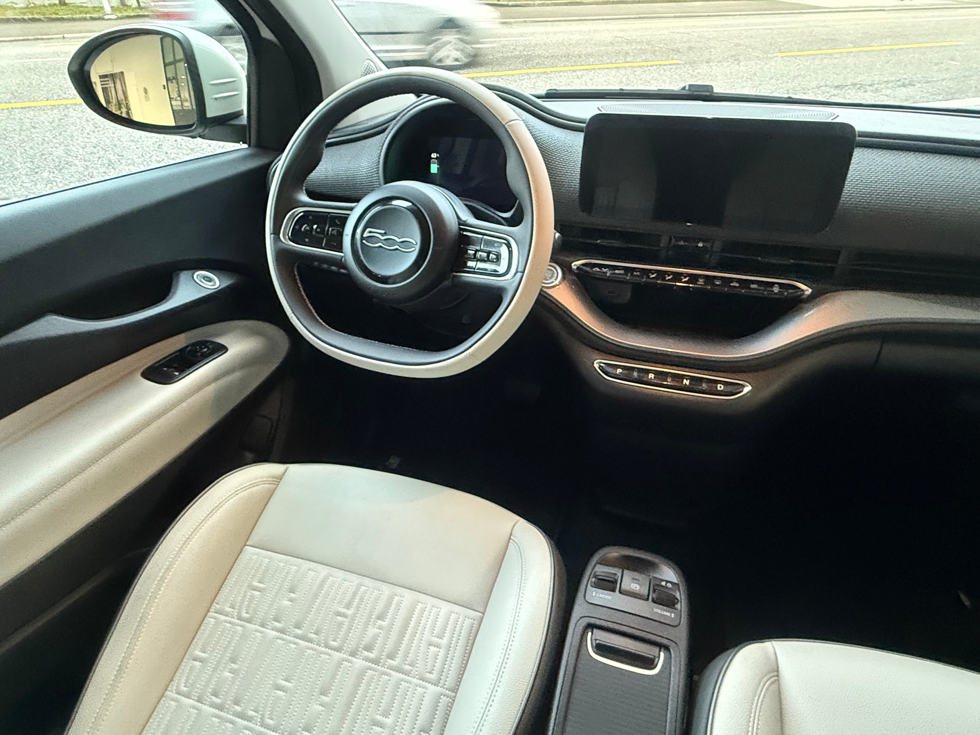 FIAT 500 electric 87 kW La Prima By Bocelli Top - 9